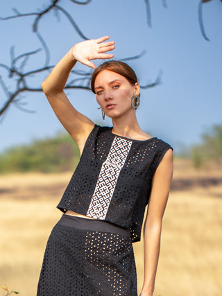 Sushira  Crop top