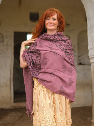 Nivita Shawl