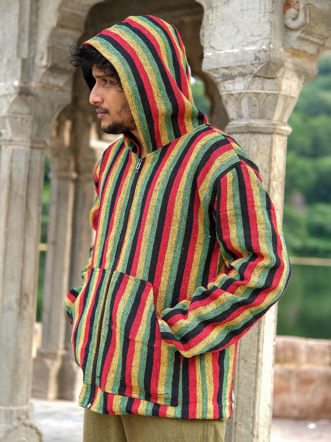 Jacke mit Stammesstreifen