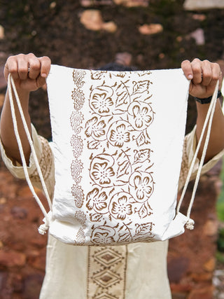 Bloom drawstring bag