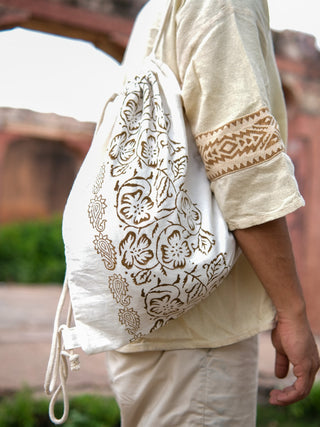 Bloom drawstring bag