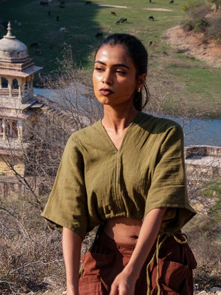 Varṇika Top