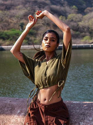 Varṇika Top