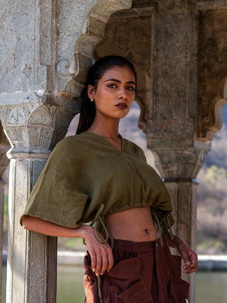 Varṇika Top