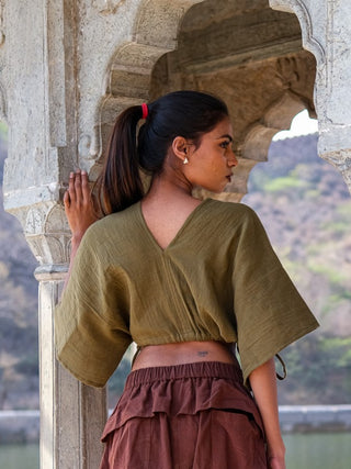 Varṇika Top