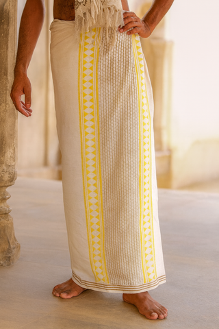 Nira Dhoti