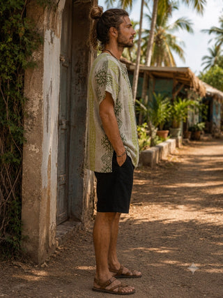 Gaayu Kurta