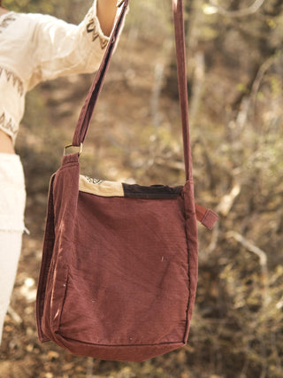 Vanika Sling Bag
