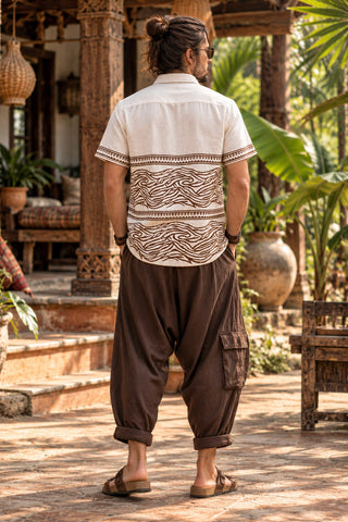 Achyuts Hemd