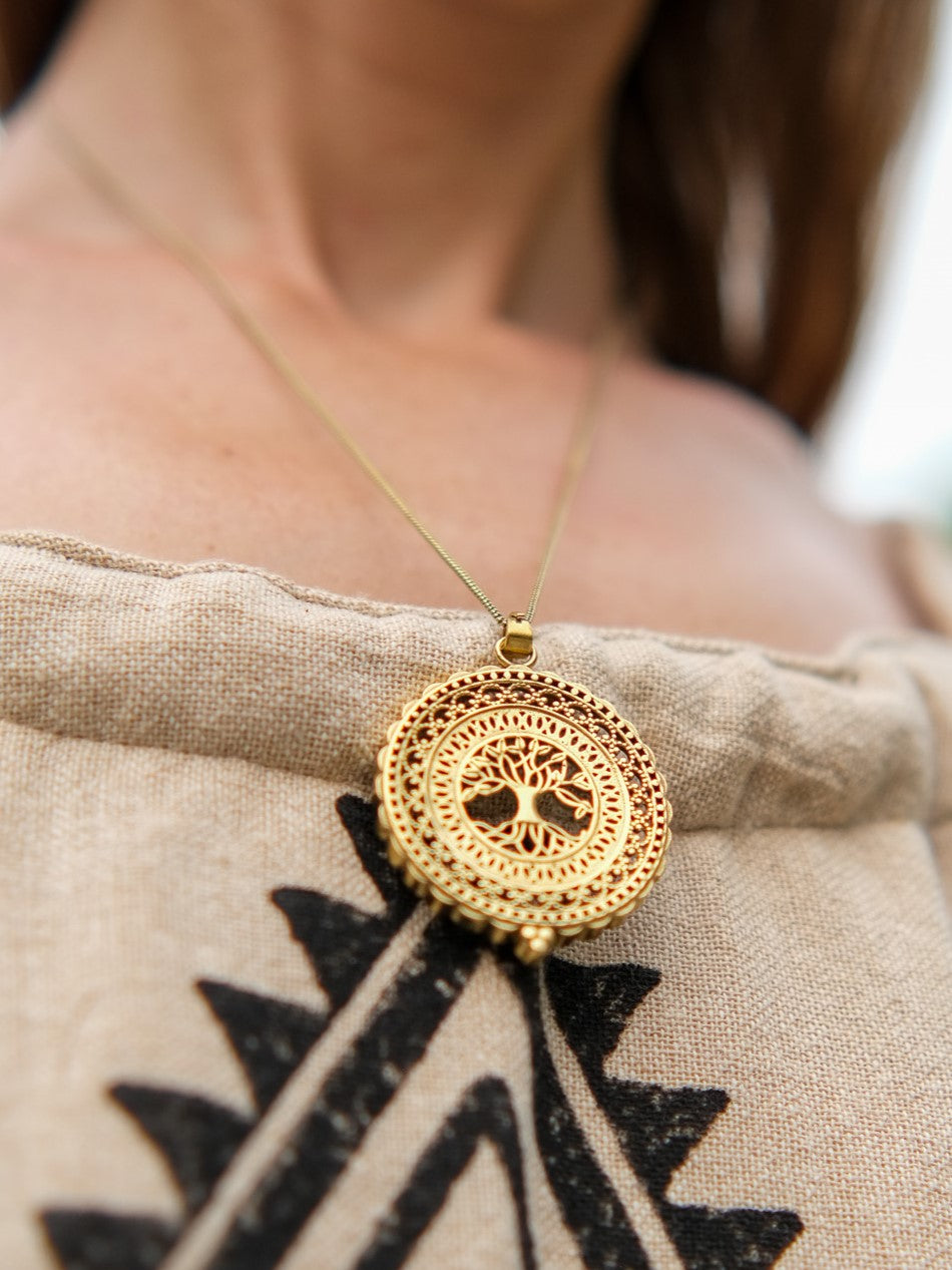 Ananta Roots Necklace - Crystal Heal