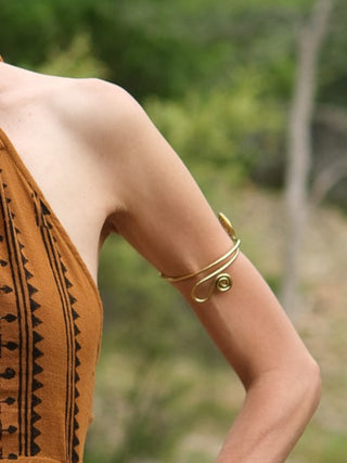 Pravaha Cuff