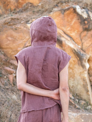 Divyam Sleeveless Hoodie