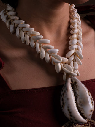 Bhadra shell Necklace