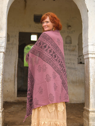 Nivita Shawl