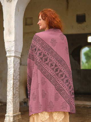 Nivita Shawl