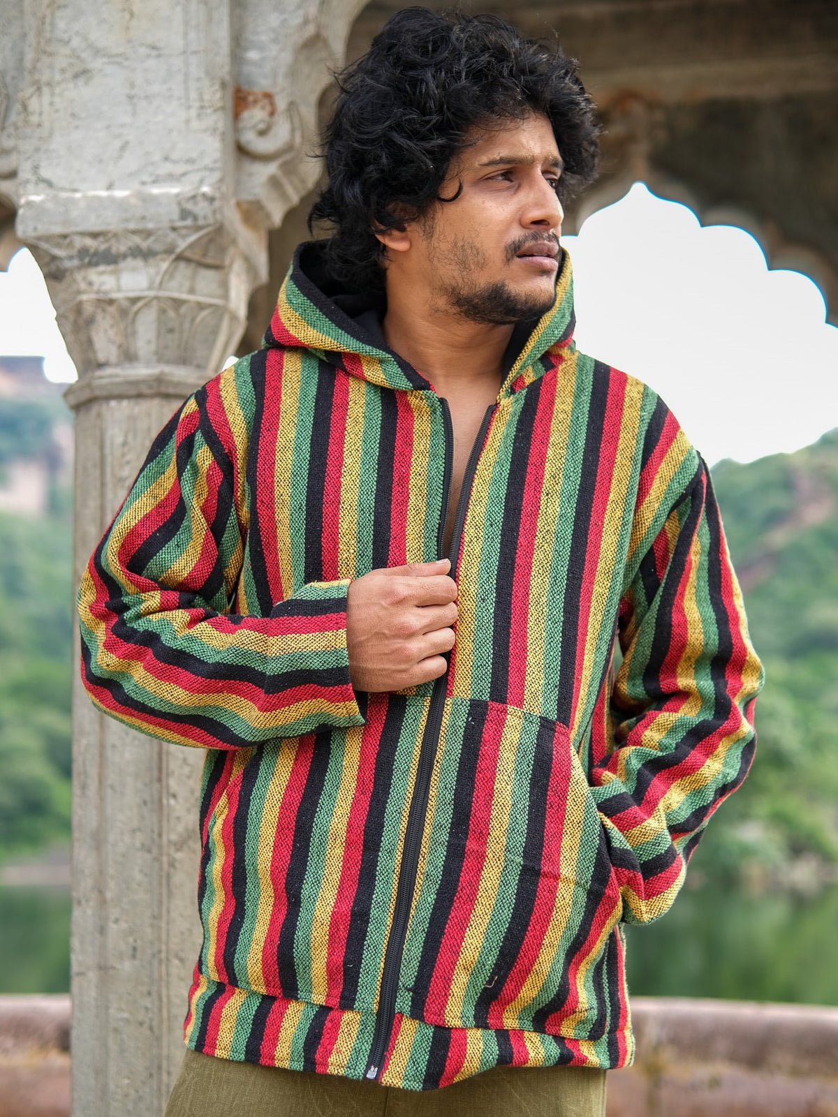 Jacke mit Stammesstreifen