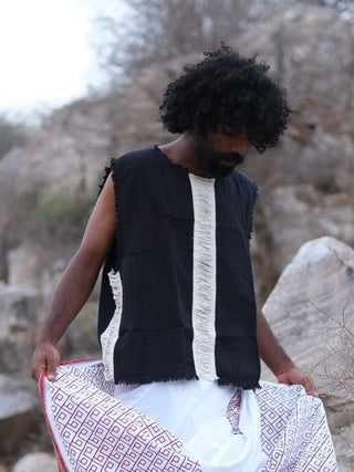 Konyak Vest