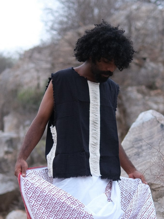 Konyak Vest