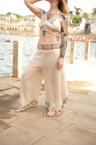 Sakhi Pants