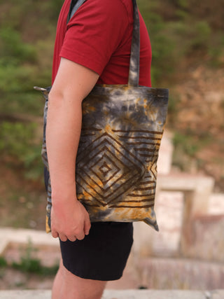 Tavra Tote