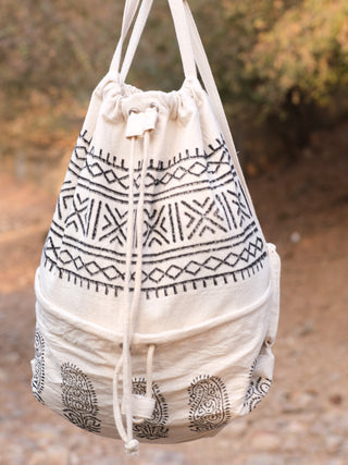 Tvesas Drawstring Bag