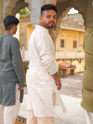 Kavish Kurta