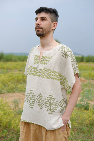 Gaayu Kurta