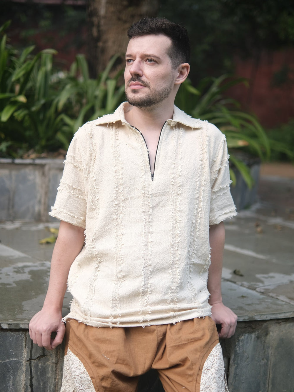 ZÉR — Textured Ivory Half-Zip T-Shirt