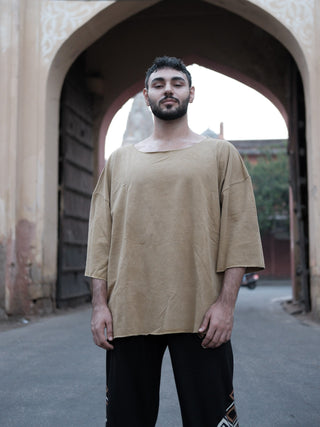 Aks-e-Rekha Tee