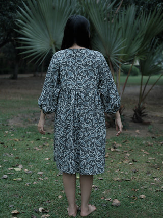 Nayab Gathered Midi Dress