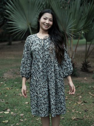 Nayab Gathered Midi Dress