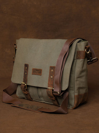 Othello messenger Bag