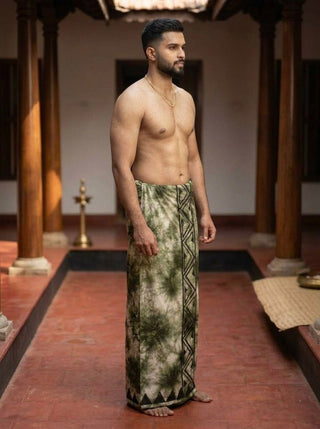 Aadri Dhoti