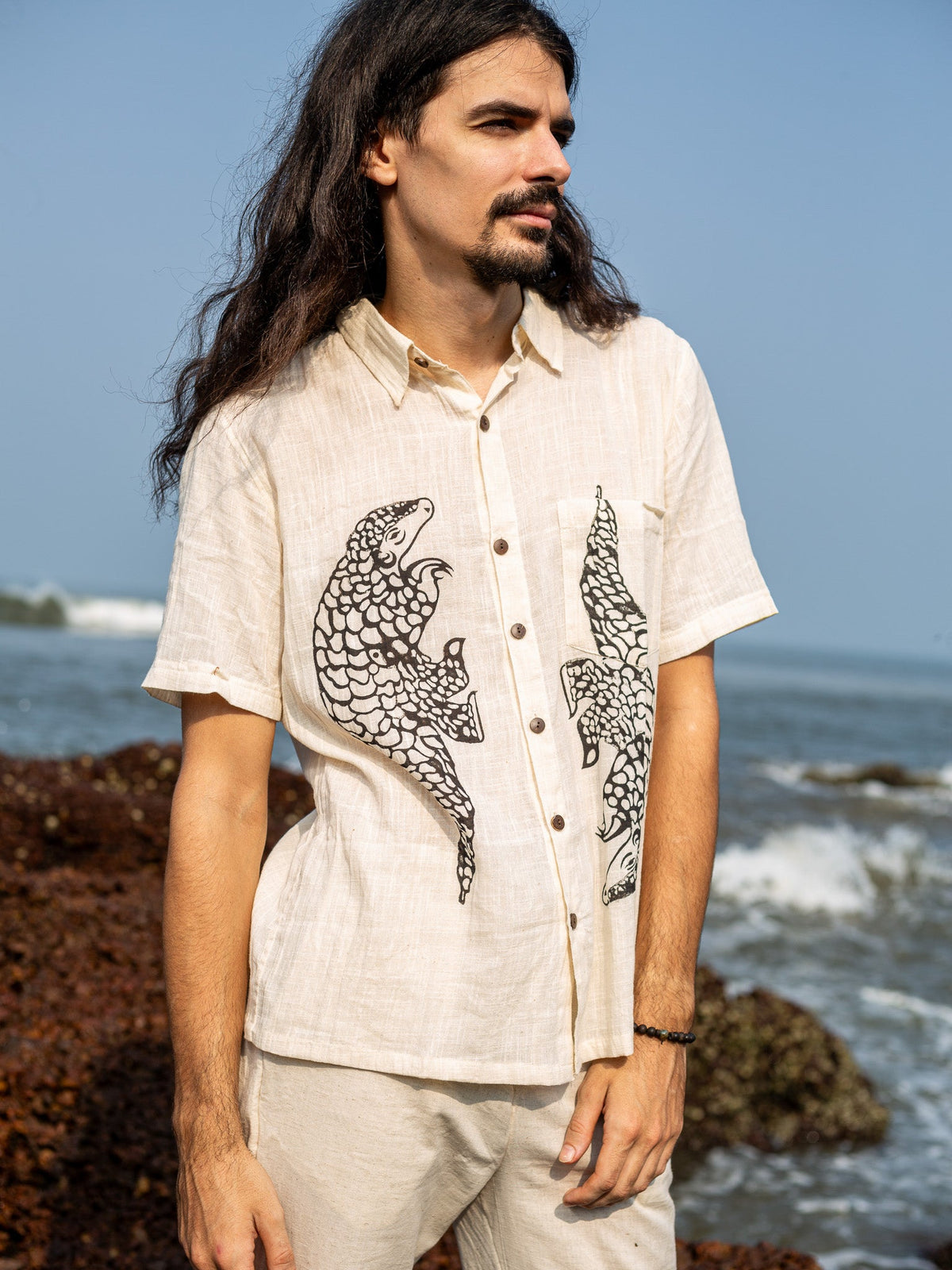 Pangolin shirt - Crystal Heal