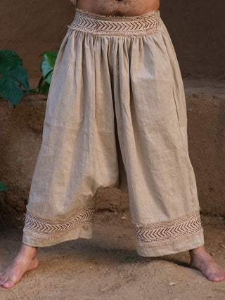 Beige Yogi Palazzo Pants, close view of the frayed chevron trim waistband