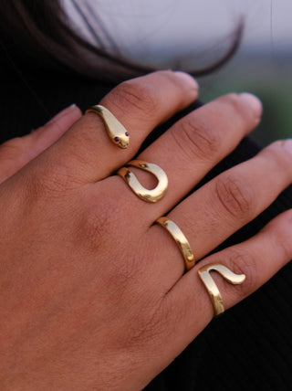 Sarpa Multi-Finger Ring - Crystal Heal